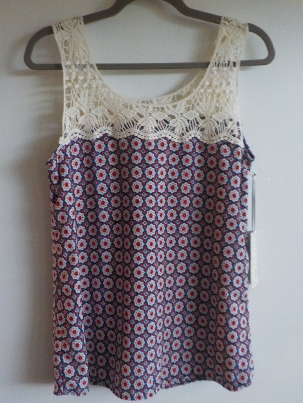 Cover Stitched Blouse Tank - Small - NWT - Red/white/blue - Lace  BOHO (908